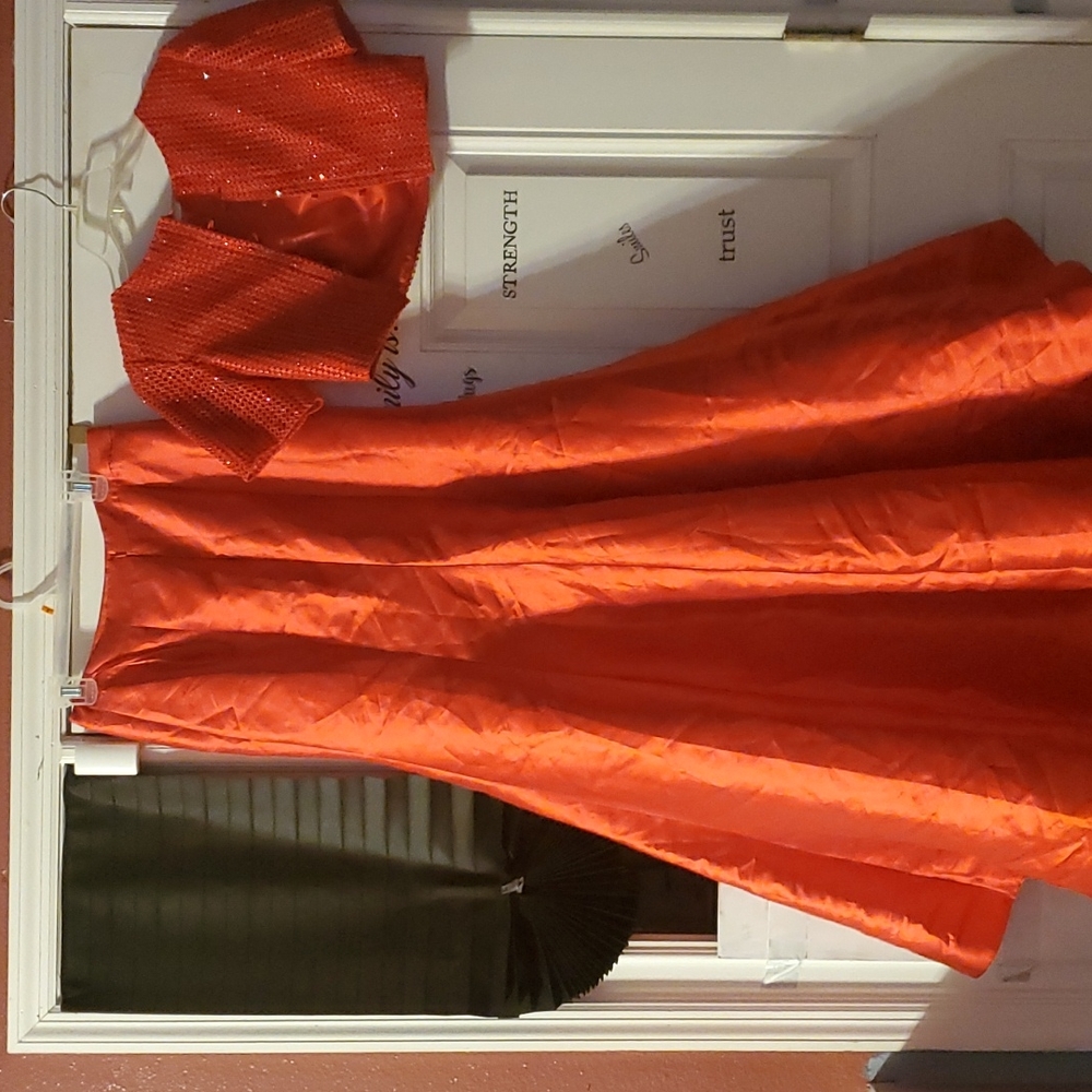 Gown